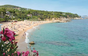Stunning home in Platja d'Aro with 2 Bedrooms